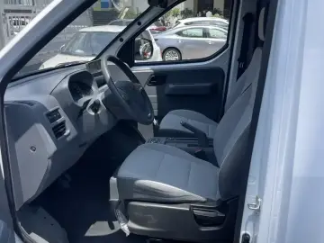 2025 Wuling Wuling Yangguang с пробегом 14 000 км