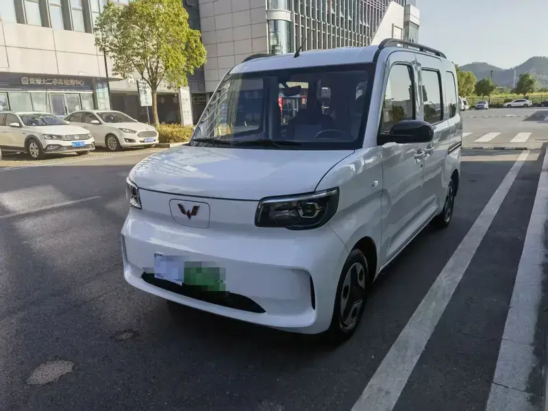 2025 Wuling Wuling Zhiguang NEV с пробегом 30 000 км