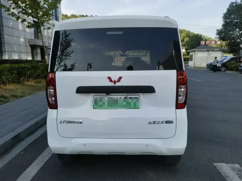 2025 Wuling Wuling Zhiguang NEV с пробегом 30 000 км