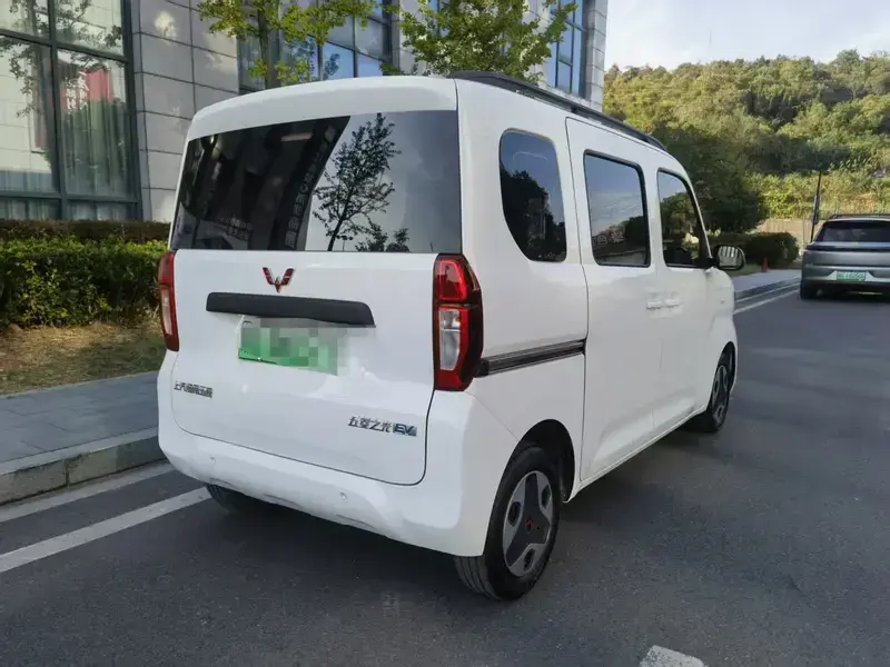 2025 Wuling Wuling Zhiguang NEV с пробегом 30 000 км