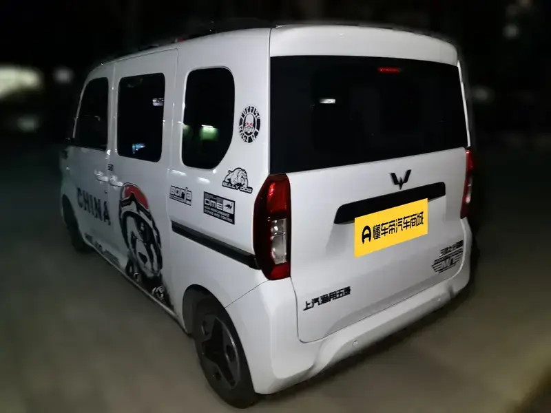 2025 Wuling Wuling Zhiguang NEV с пробегом 22 300 км