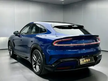 2025 Xiaomi Xiaomi SUV с пробегом 9 000 км