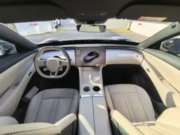 2025 Xiaomi Xiaomi SUV с пробегом 13 000 км