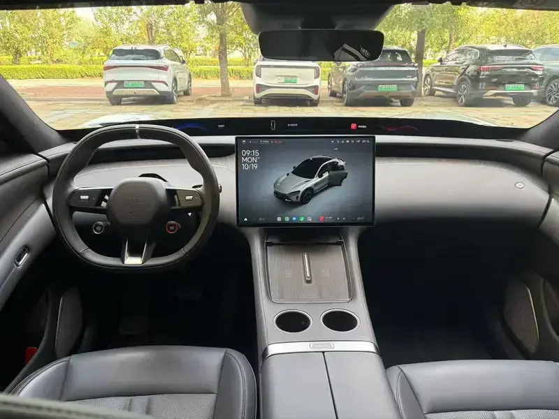 2025 Xiaomi Xiaomi SUV с пробегом 32 000 км