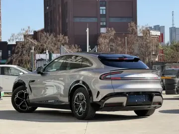 2025 Xiaomi Xiaomi SUV с пробегом 33 000 км