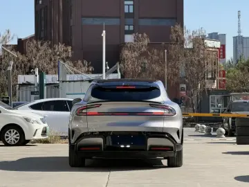 2025 Xiaomi Xiaomi SUV с пробегом 33 000 км