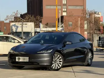 2023 Tesla Model 3 с пробегом 56 000 км