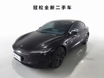 2023 Tesla Model 3 с пробегом 28 000 км