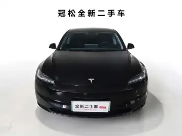 2023 Tesla Model 3 с пробегом 28 000 км