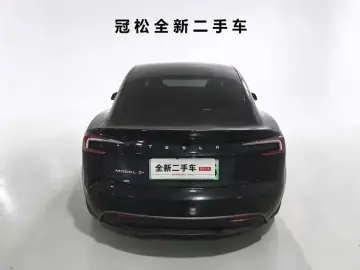 2023 Tesla Model 3 с пробегом 28 000 км