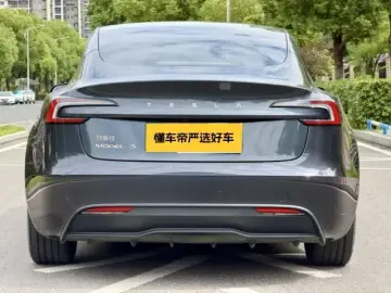 2023 Tesla Model 3 с пробегом 13 100 км