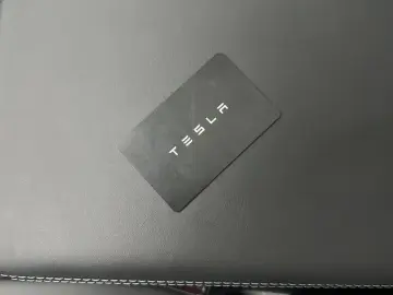 2025 Tesla Model Y с пробегом 20 500 км