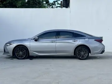 2019 Toyota Avalon с пробегом 77 000 км