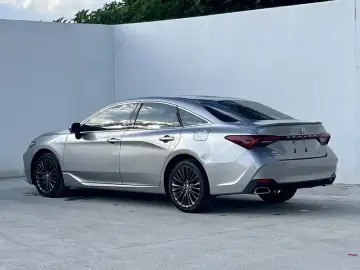 2019 Toyota Avalon с пробегом 77 000 км