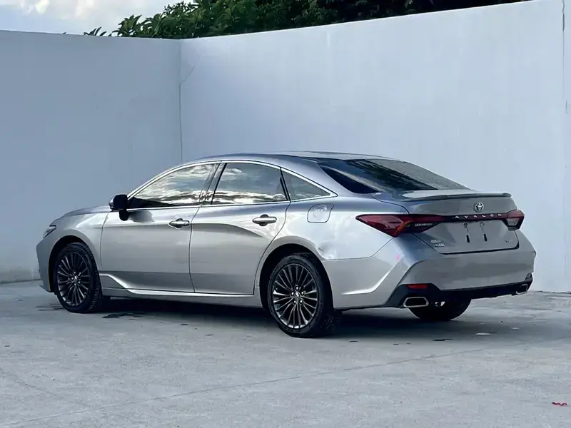 2019 Toyota Avalon с пробегом 77 000 км