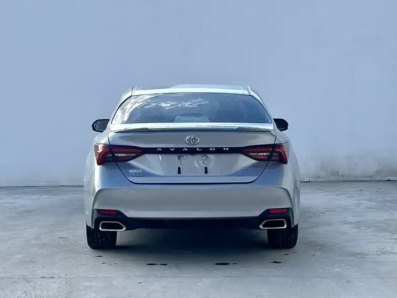 2019 Toyota Avalon с пробегом 77 000 км