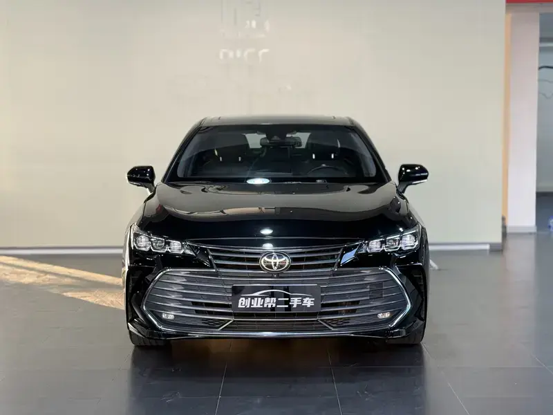 2019 Toyota Avalon с пробегом 74 000 км