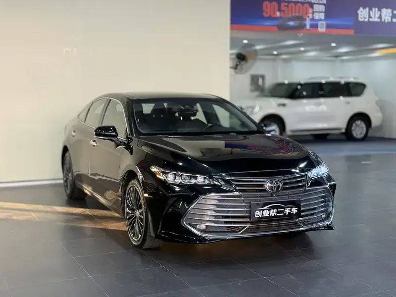 2019 Toyota Avalon с пробегом 74 000 км
