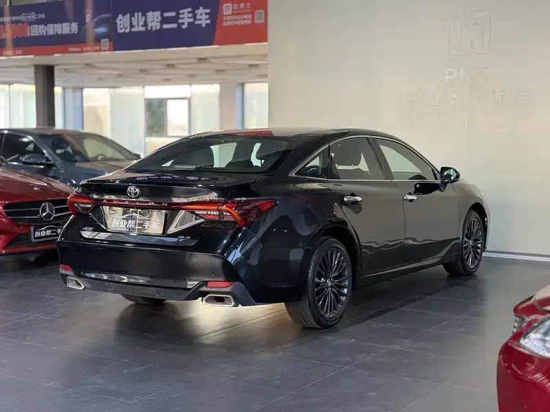 2019 Toyota Avalon с пробегом 74 000 км