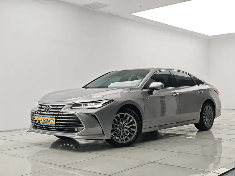 2024 Toyota Avalon с пробегом 9 900 км