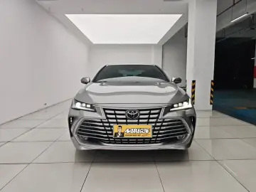 2024 Toyota Avalon с пробегом 9 900 км