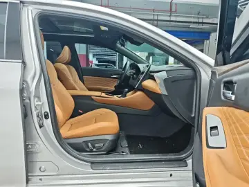 2024 Toyota Avalon с пробегом 9 900 км