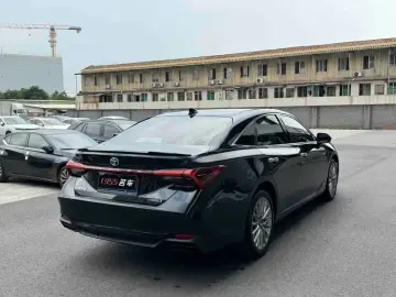 2023 Toyota Avalon с пробегом 31 000 км
