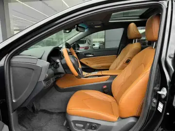 2023 Toyota Avalon с пробегом 31 000 км