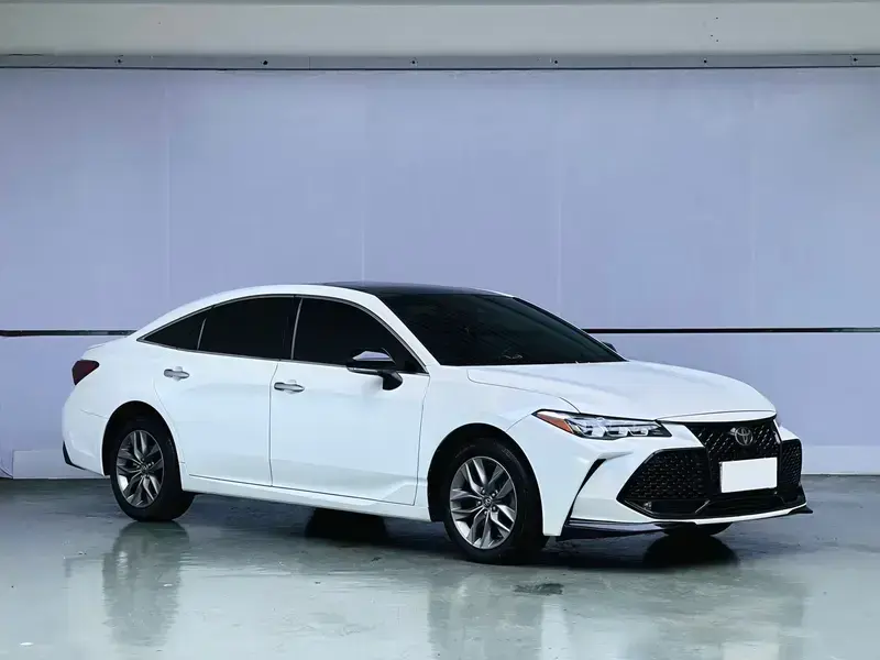2019 Toyota Avalon с пробегом 41 800 км