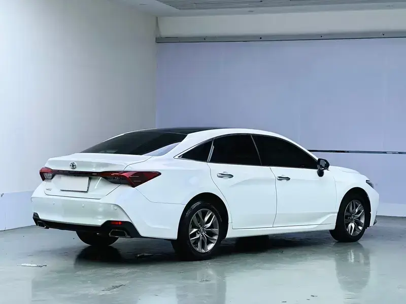 2019 Toyota Avalon с пробегом 41 800 км