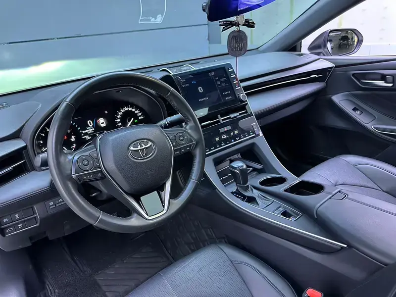 2019 Toyota Avalon с пробегом 41 800 км