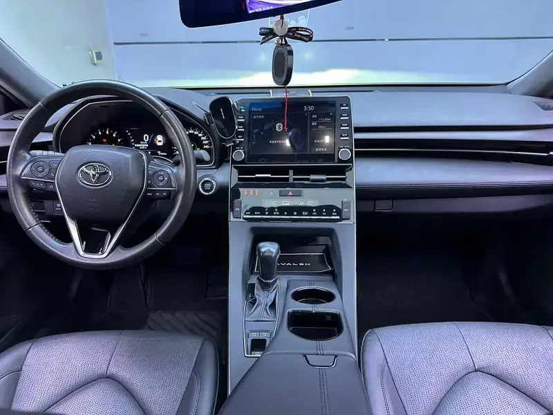 2019 Toyota Avalon с пробегом 41 800 км