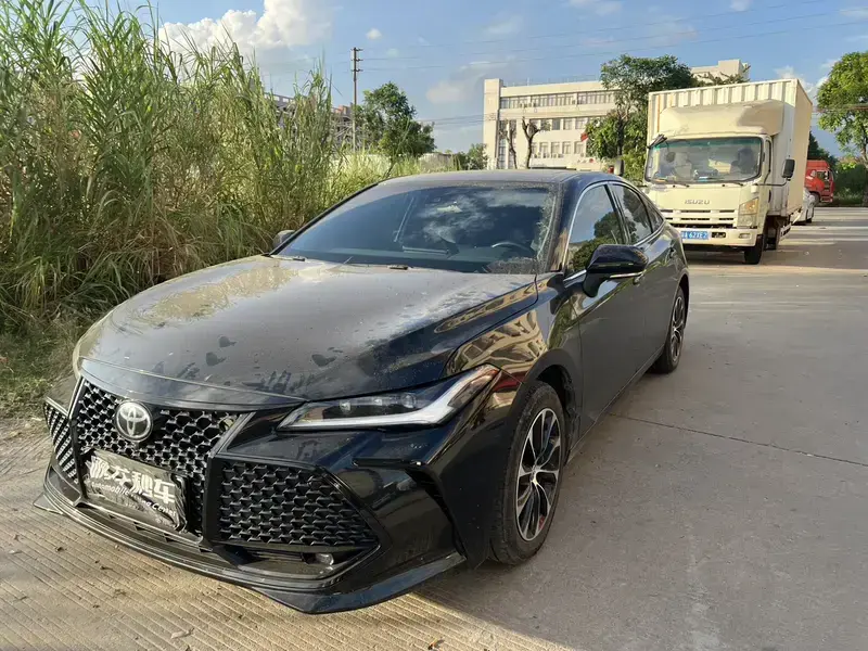 2023 Toyota Avalon с пробегом 40 700 км