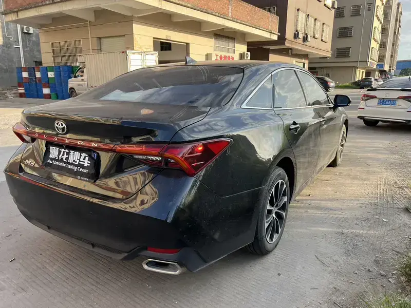 2023 Toyota Avalon с пробегом 40 700 км