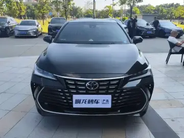 2023 Toyota Avalon с пробегом 28 400 км