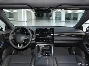 2024 Toyota Avalon с пробегом 14 000 км