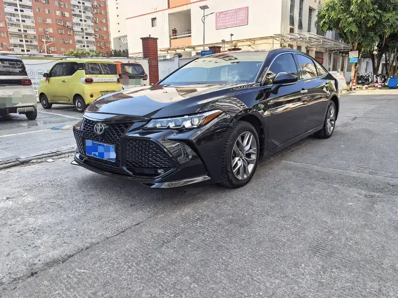 2019 Toyota Avalon с пробегом 100 000 км