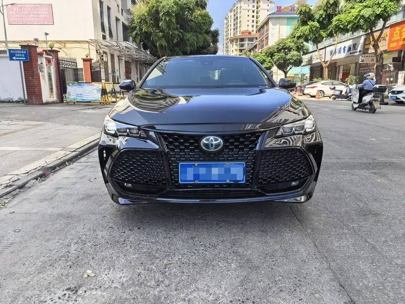 2019 Toyota Avalon с пробегом 100 000 км