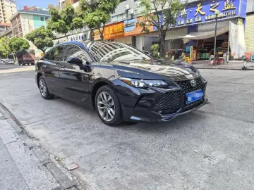 2019 Toyota Avalon с пробегом 100 000 км
