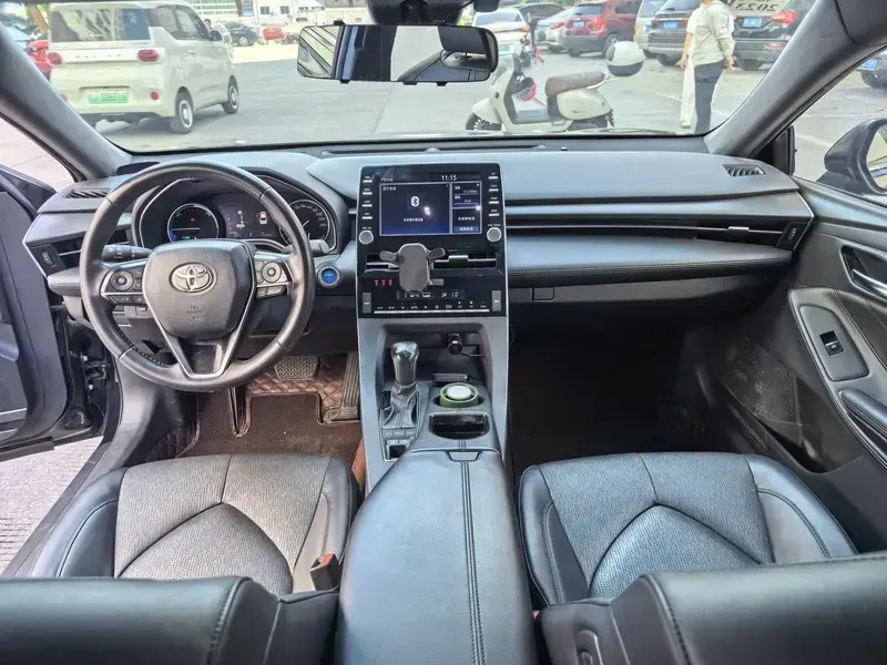 2019 Toyota Avalon с пробегом 100 000 км