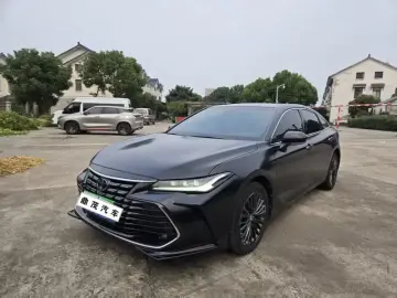 2022 Toyota Avalon с пробегом 19 000 км
