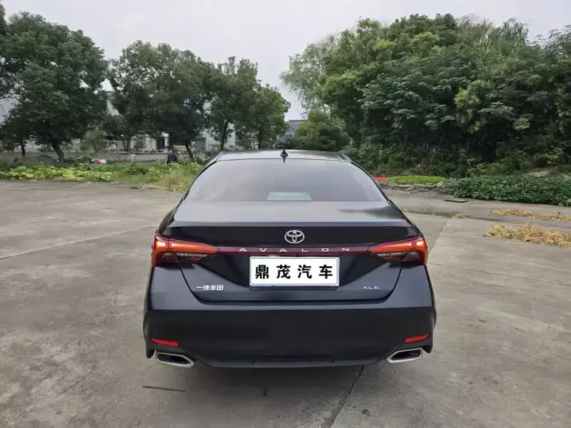 2022 Toyota Avalon с пробегом 19 000 км