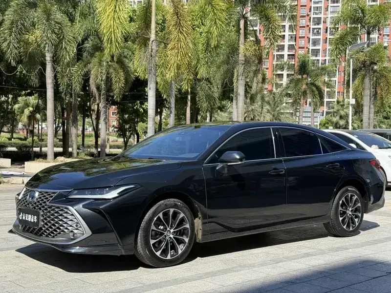 2023 Toyota Avalon с пробегом 52 000 км