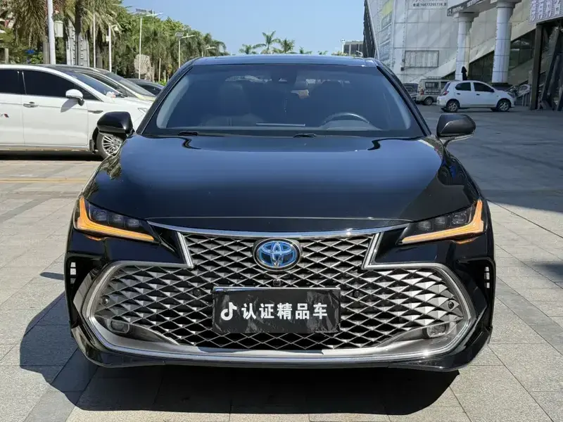 2023 Toyota Avalon с пробегом 52 000 км