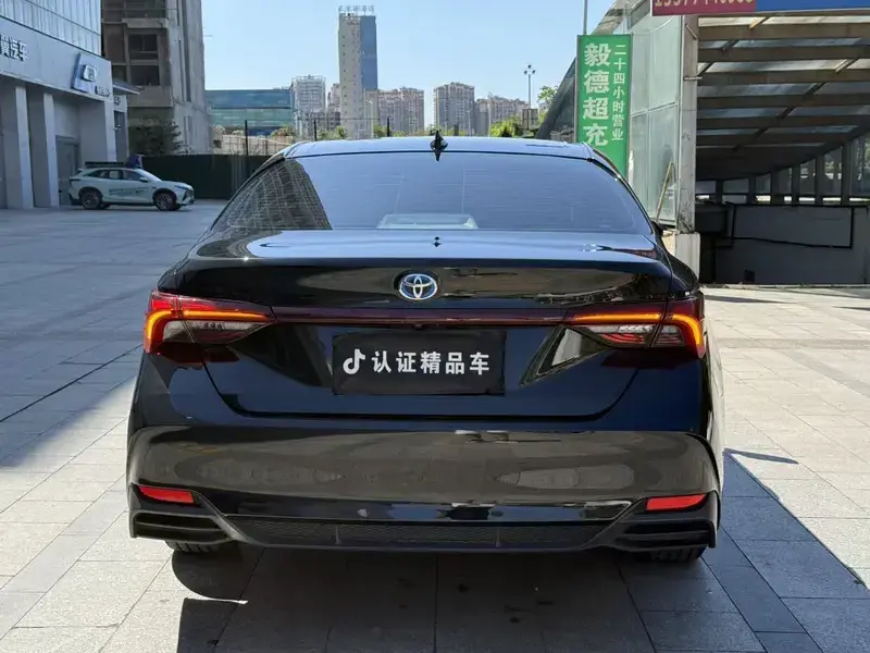 2023 Toyota Avalon с пробегом 52 000 км