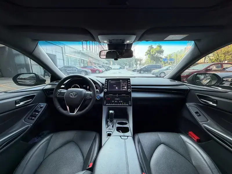 2019 Toyota Avalon с пробегом 65 000 км