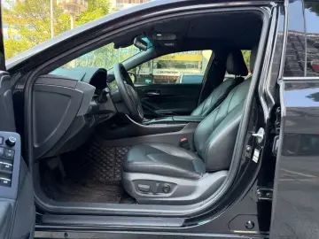 2019 Toyota Avalon с пробегом 65 000 км