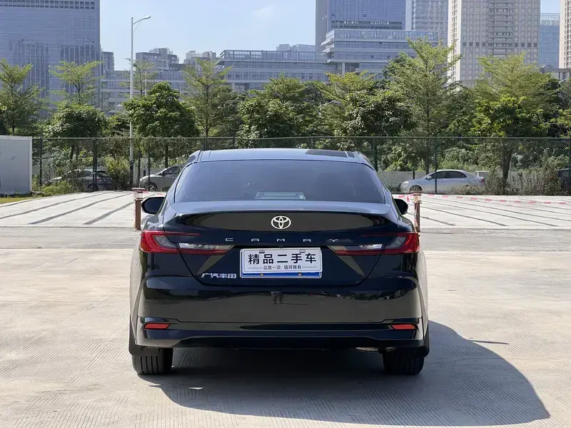 2026 Toyota Camry с пробегом 8 300 км