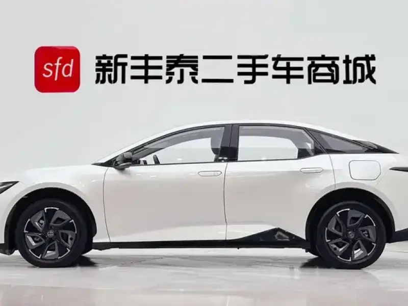 2024 Toyota bZ3 с пробегом 55 000 км