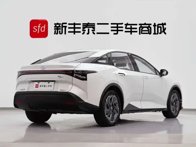 2024 Toyota bZ3 с пробегом 55 000 км